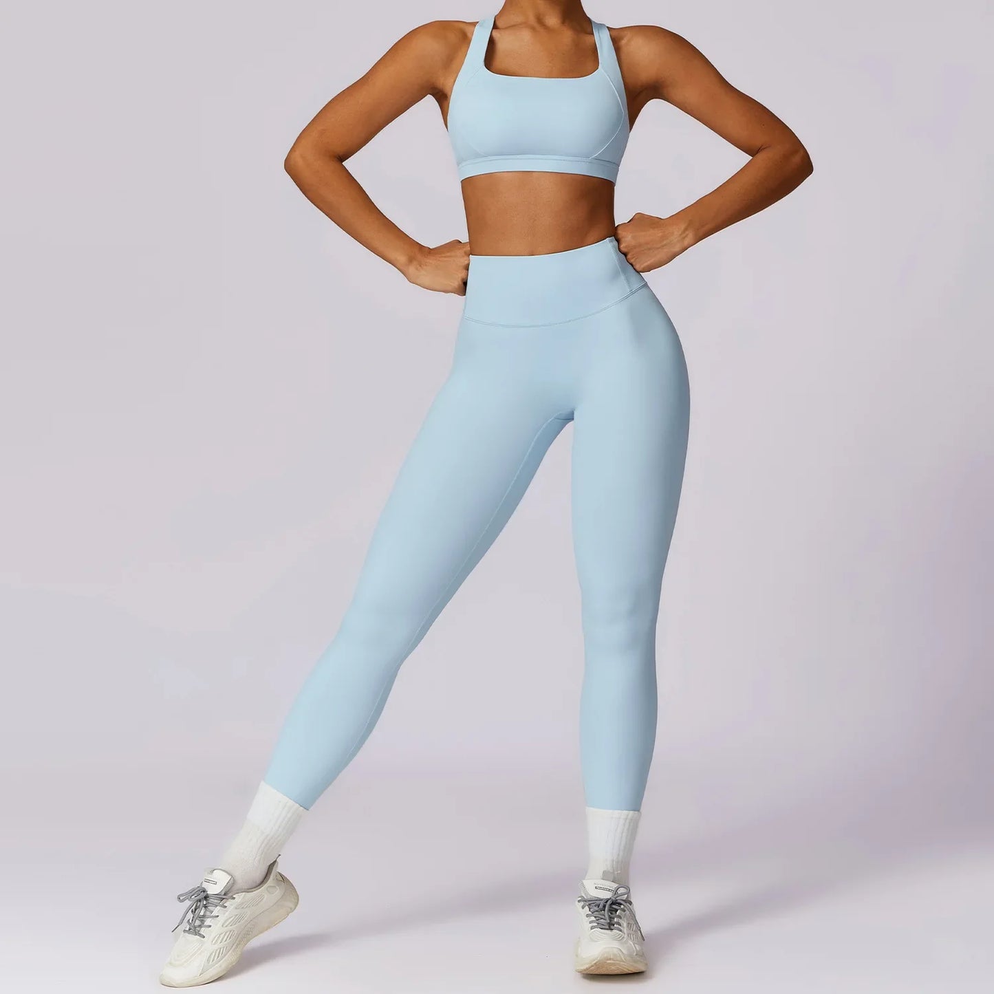 Yoga Set Elina – Sports Bra & Leggings/Shorts