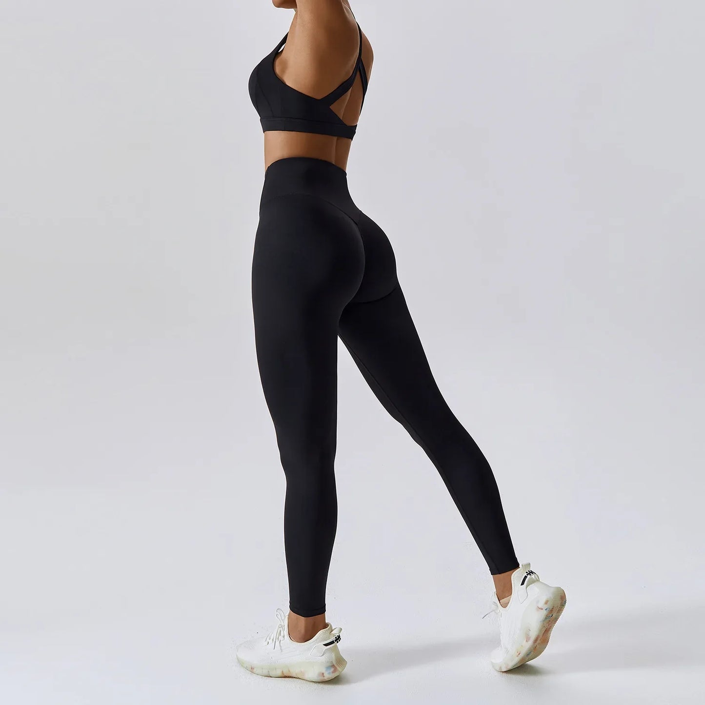 Yoga Set Elina – Sports Bra & Leggings/Shorts
